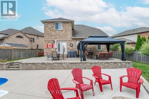 17 Hillcroft Drive, Hamilton (Stoney Creek Mountain), ON - Outdoor With In Ground Pool