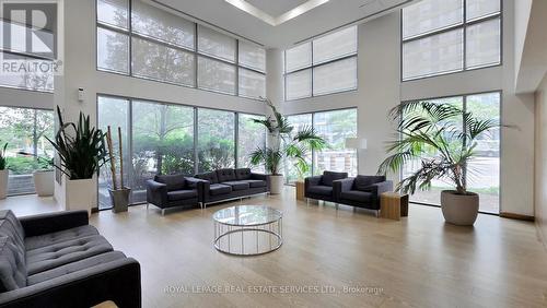 2603 - 225 Webb Drive, Mississauga (City Centre), ON - Indoor Photo Showing Living Room