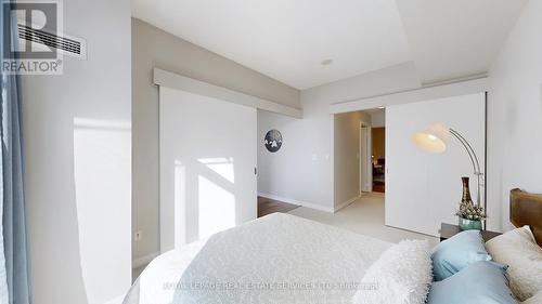 2603 - 225 Webb Drive, Mississauga (City Centre), ON - Indoor Photo Showing Bedroom