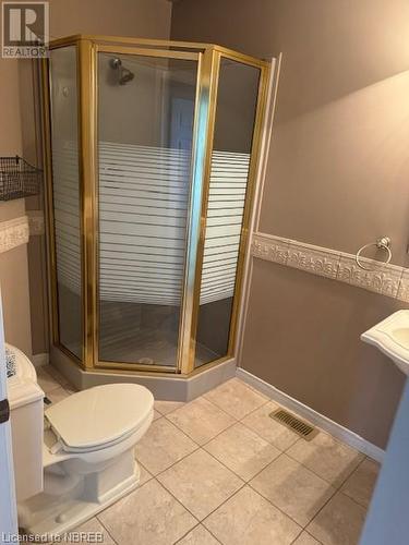 590 Dutrisac Road, Sturgeon Falls, ON - Indoor Photo Showing Bathroom