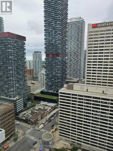 2310 - 33 Helendale Avenue, Toronto (Yonge-Eglinton), ON - Outdoor With Facade