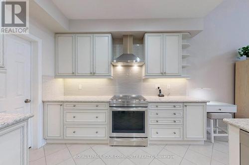 9 Bill Knowles Street, Uxbridge, ON - Indoor Photo Showing Kitchen