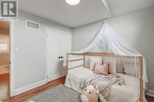 2284 Foxhole Circle, Oakville (West Oak Trails), ON - Indoor Photo Showing Bedroom