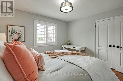 2284 Foxhole Circle, Oakville (West Oak Trails), ON - Indoor Photo Showing Bedroom