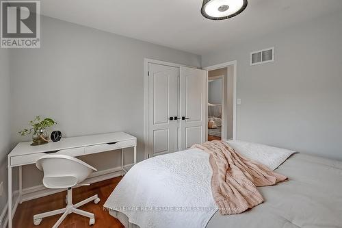 2284 Foxhole Circle, Oakville (West Oak Trails), ON - Indoor Photo Showing Bedroom