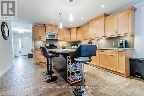 25 - 7 Gibson Place, St. Catharines, ON - Indoor Photo Showing Kitchen