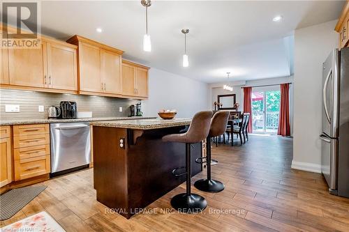 25 - 7 Gibson Place, St. Catharines, ON - Indoor Photo Showing Kitchen