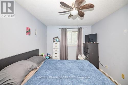 7 - 50 Lakeshore Road, St. Catharines, ON - Indoor Photo Showing Bedroom