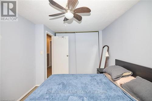 7 - 50 Lakeshore Road, St. Catharines, ON - Indoor Photo Showing Bedroom