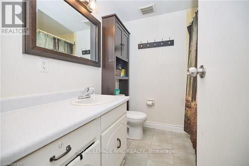 7 - 50 Lakeshore Road, St. Catharines, ON - Indoor Photo Showing Bathroom