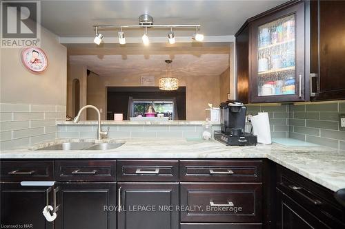 7 - 50 Lakeshore Road, St. Catharines, ON - Indoor Photo Showing Kitchen With Double Sink