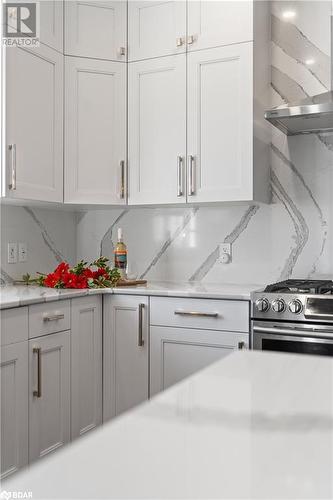 151 Cherrywood Parkway, Napanee, ON - Indoor Photo Showing Kitchen