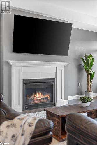 151 Cherrywood Parkway, Napanee, ON - Indoor Photo Showing Living Room With Fireplace