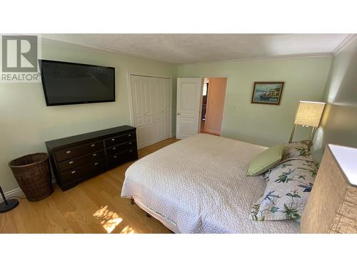 4580 Iron Mountain Road, Merritt, BC - Indoor Photo Showing Bedroom