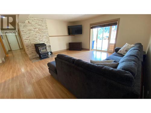 4580 Iron Mountain Road, Merritt, BC - Indoor Photo Showing Living Room With Fireplace