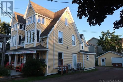 38 York Street, Sackville, NB 