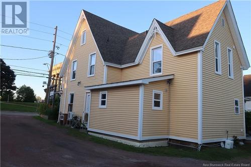 38 York Street, Sackville, NB 