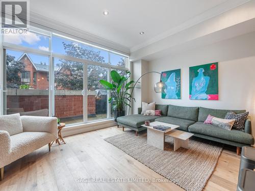 58A Tecumseth Street, Toronto, ON - Indoor Photo Showing Living Room