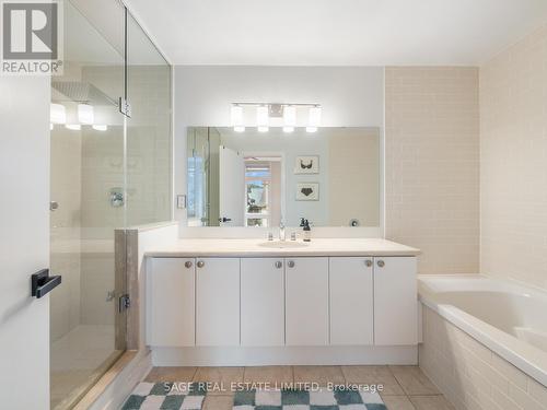 58A Tecumseth Street, Toronto, ON - Indoor Photo Showing Bathroom