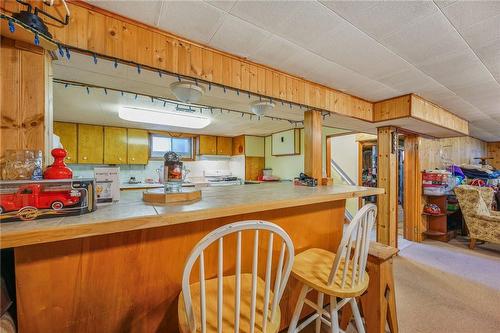 929 Upper Ottawa Street, Hamilton, ON - Indoor Photo Showing Kitchen