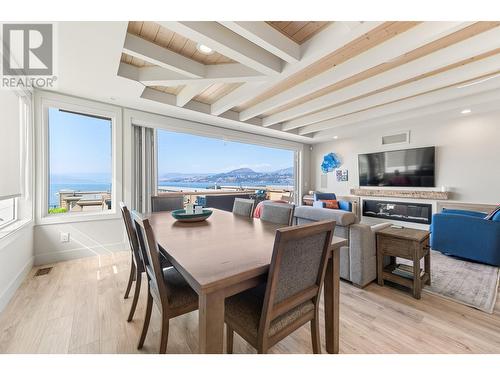 3350 Watt Road Unit# 3, Kelowna, BC - Indoor Photo Showing Dining Room