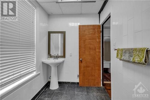 113 Murray Street, Ottawa, ON - Indoor Photo Showing Bathroom