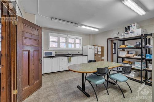 113 Murray Street, Ottawa, ON - Indoor Photo Showing Kitchen With Double Sink