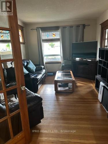 Room 2 - 258 Graham Avenue S, Hamilton, ON 