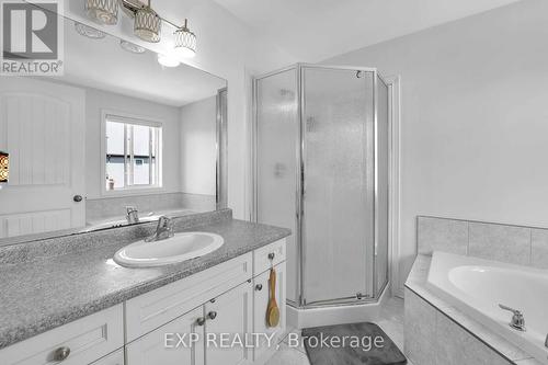 8435 Kelsey Crescent, Niagara Falls, ON - Indoor Photo Showing Bathroom