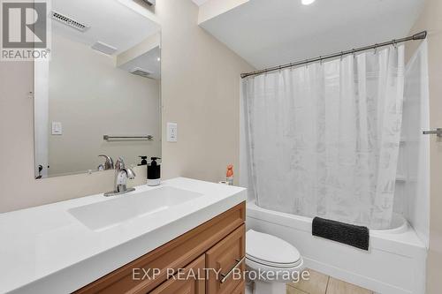 8435 Kelsey Crescent, Niagara Falls, ON - Indoor Photo Showing Bathroom