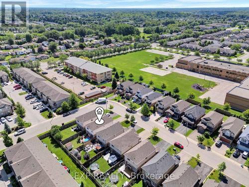 8435 Kelsey Crescent, Niagara Falls, ON - Outdoor With View