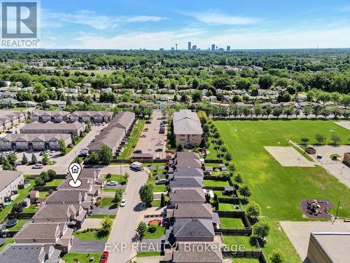 8435 Kelsey Crescent, Niagara Falls, ON - Outdoor With View