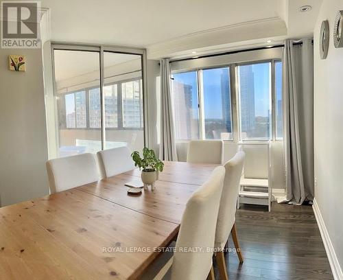 1203 - 1580 Mississauga Valley Boulevard, Mississauga, ON - Indoor Photo Showing Dining Room