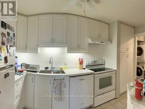 1203 - 1580 Mississauga Valley Boulevard, Mississauga, ON - Indoor Photo Showing Kitchen With Double Sink