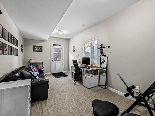 119-1850 Hugh Allan Drive, Kamloops, BC - Indoor