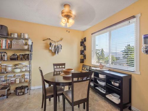 341 Waddington Drive, Kamloops, BC - Indoor Photo Showing Dining Room