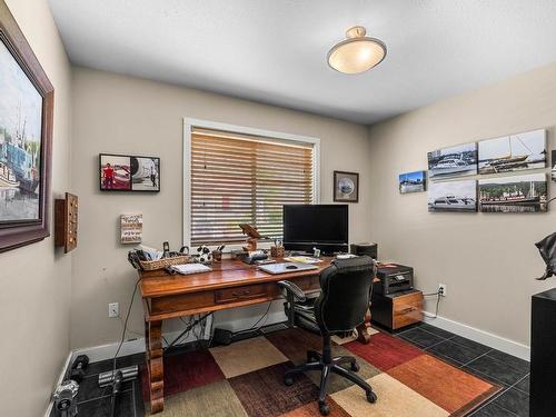 3745 Navatanee Drive, Kamloops, BC - Indoor Photo Showing Office