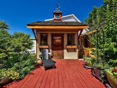 3745 Navatanee Drive, Kamloops, BC - Outdoor With Deck Patio Veranda