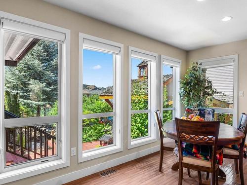 3745 Navatanee Drive, Kamloops, BC - Indoor Photo Showing Dining Room