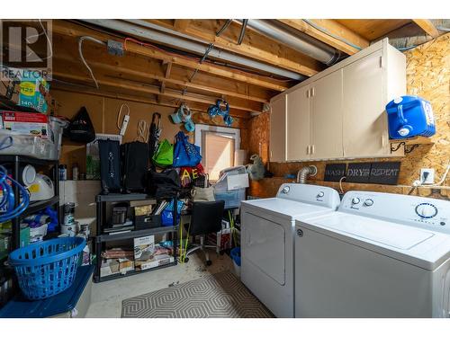 2087 Sunnycrest Ave, Kamloops, BC - Indoor Photo Showing Laundry Room