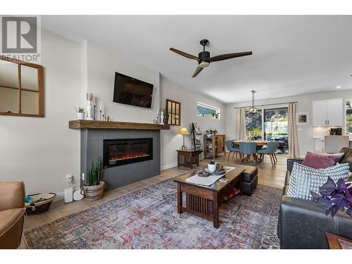 2126 Lupin Court, Kamloops, BC - Indoor Photo Showing Living Room With Fireplace