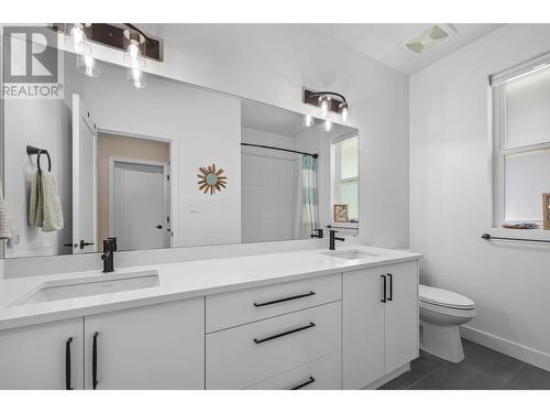 2126 Lupin Court, Kamloops, BC - Indoor Photo Showing Bathroom