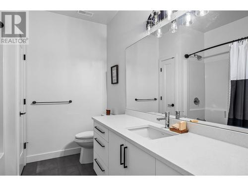 2126 Lupin Court, Kamloops, BC - Indoor Photo Showing Bathroom