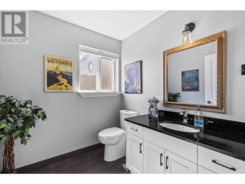 1559 Westerdale Drive, Kamloops, BC - Indoor Photo Showing Bathroom