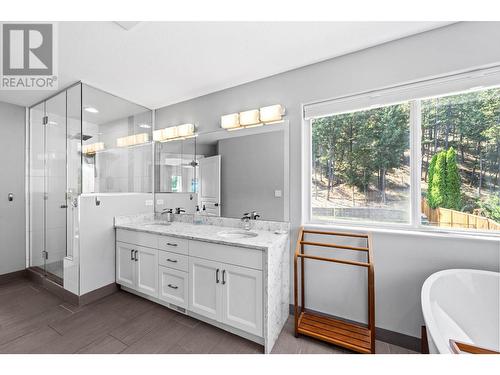 1559 Westerdale Drive, Kamloops, BC - Indoor Photo Showing Bathroom