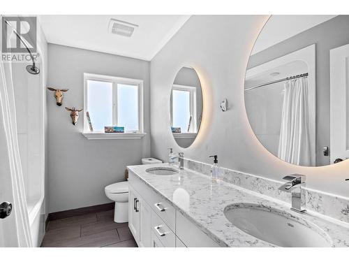 1559 Westerdale Drive, Kamloops, BC - Indoor Photo Showing Bathroom