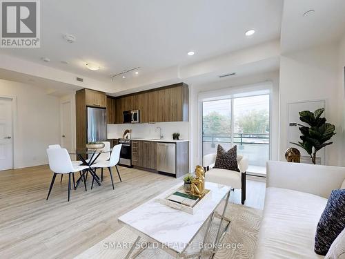 214 - 1 Neighbourhood Lane, Toronto (Stonegate-Queensway), ON - Indoor Photo Showing Living Room