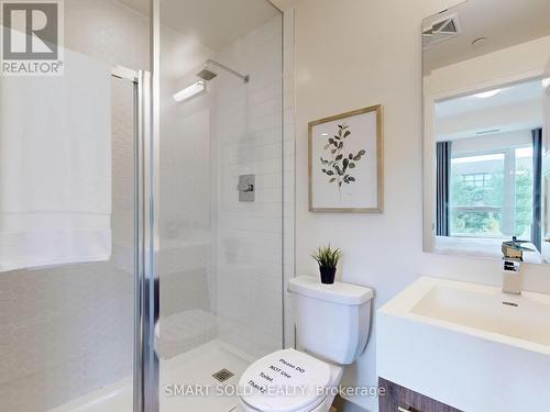 214 - 1 Neighbourhood Lane, Toronto (Stonegate-Queensway), ON - Indoor Photo Showing Bathroom