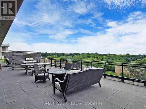 214 - 1 Neighbourhood Lane, Toronto (Stonegate-Queensway), ON - Outdoor With View