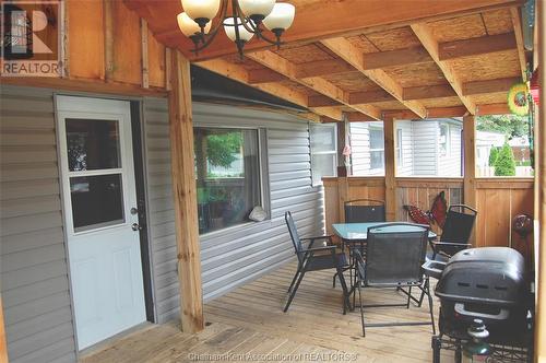 9480 Longwoods Road Unit# 31, Chatham, ON - Indoor Photo Showing Dining Room